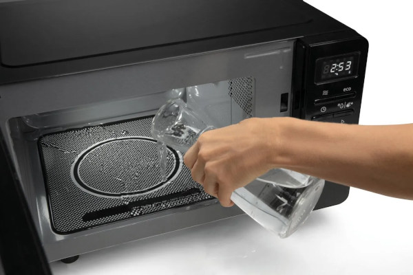Kuchenka mikrofalowa Gorenje MO20S4BC